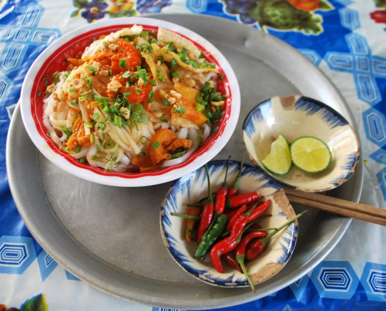 Enjoying Quang-Style Noodle Soup In The Place Where It Was Born - The  Saigon Times