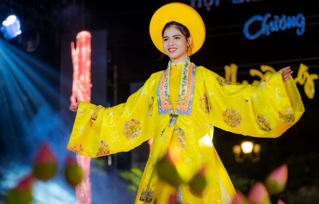 Hue Craves The Return Of Ao Dai